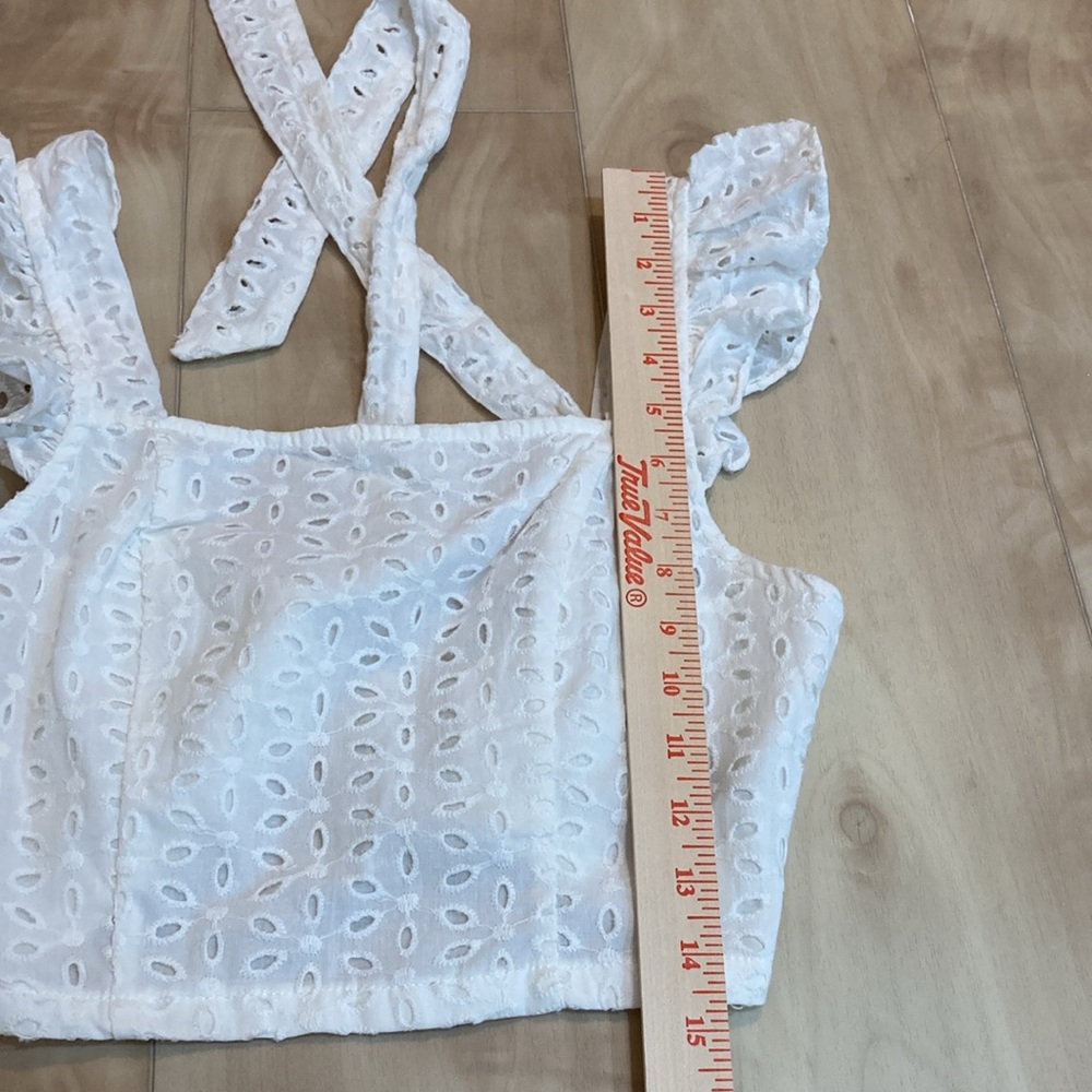 White eyelet open back tank - Picture 4 of 8